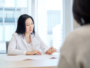 検査前には必ず医師に報告を